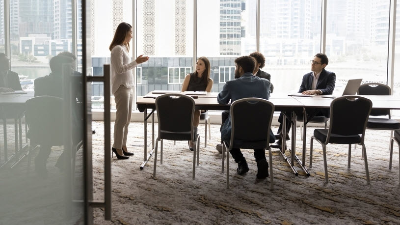 Analysts Signal a Shift in HCM Software: 4 Ways Leaders Can Prepare