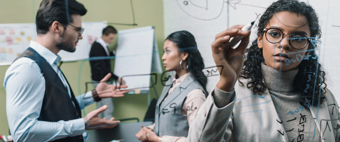 <em>2018 Best Companies for Multicultural Women</em> <em>2018 Best Companies for Multicultural Women</em>