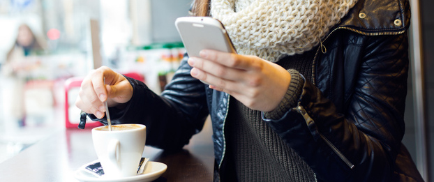 How to Get Employees to Use the HR Mobile App How to Get Employees to Use the HR Mobile App