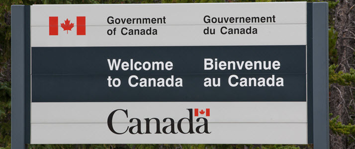 Canadian border welcome sign