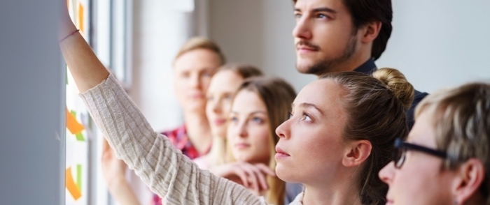 Tips for Balancing Both Types of Employee Performance Employee Performance