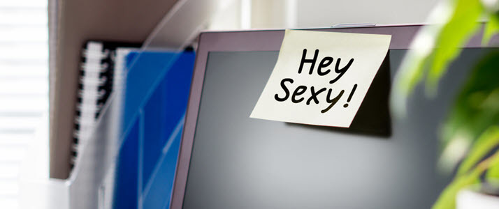 hey sexy message on sticky note on computer