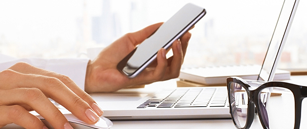Featured Image for The Pros and Cons of Having Employees BYOD