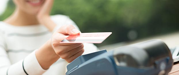 Featured Image for Unbanked Payroll: What Organizations Should Know About This Unique Employee Population