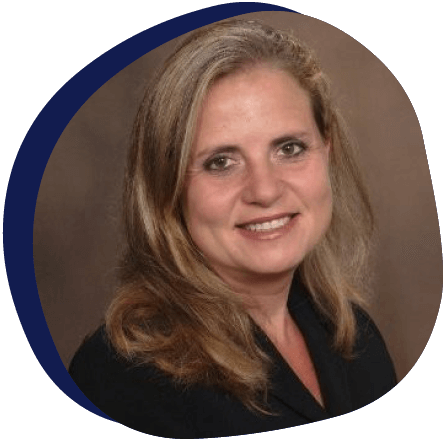 headshot image of Lisa King